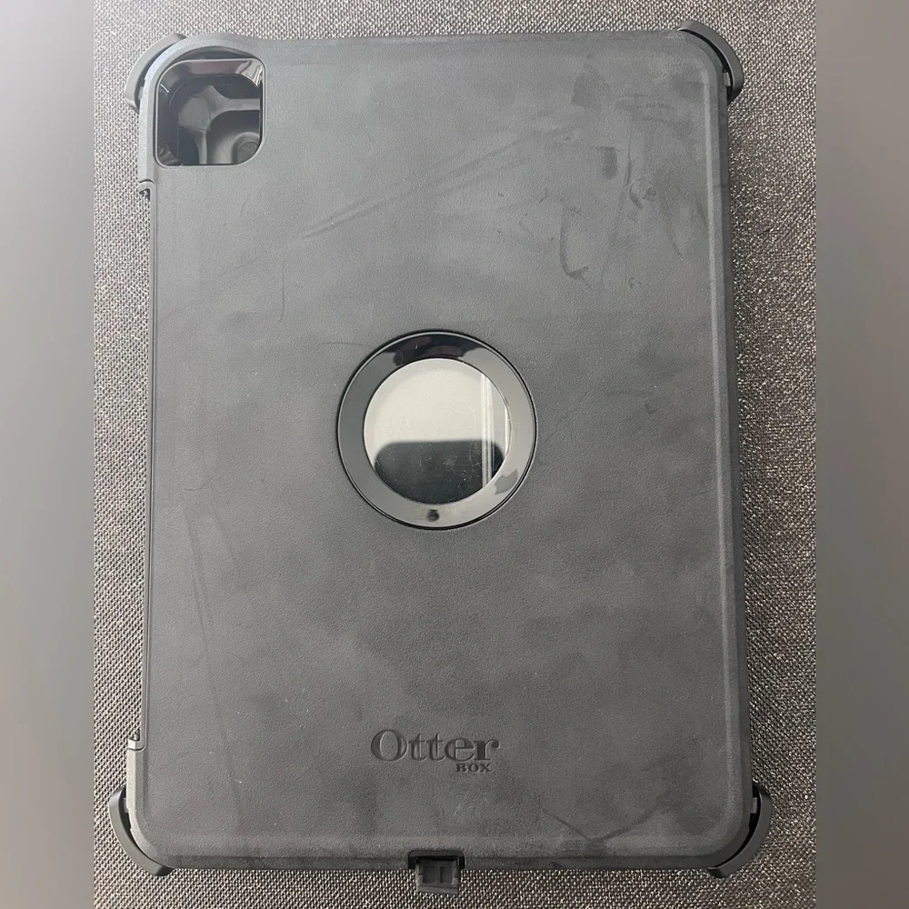 OtterBox Gray iPad Pro 11 Protective Case (Defender Pro Series)